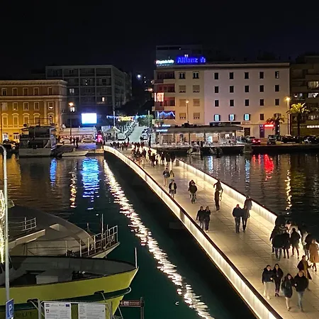 Aurum Ponte Superior, Centre And Lift